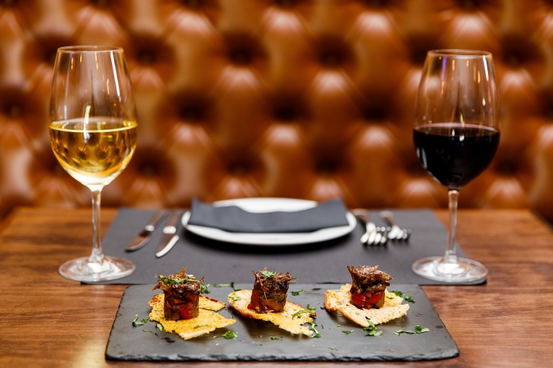 Rota dos Petiscos e Vinhos do Alentejo, Tiborna de rabo de boi