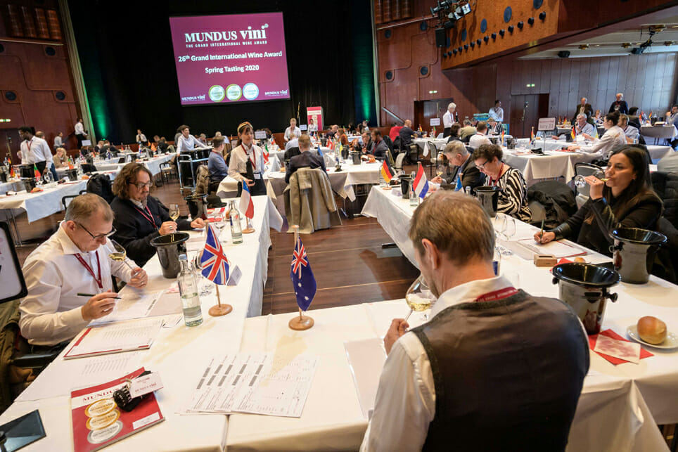 Primeiro dia de provas no Mundus Vini 2020 (cortesia Ralf Ziegler - Ad Lumina)