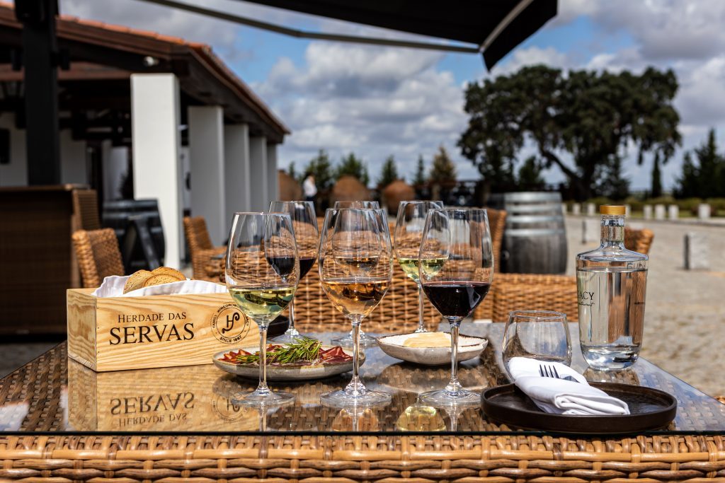 Herdade das Servas